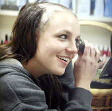 Britney Spears shaving hair off head